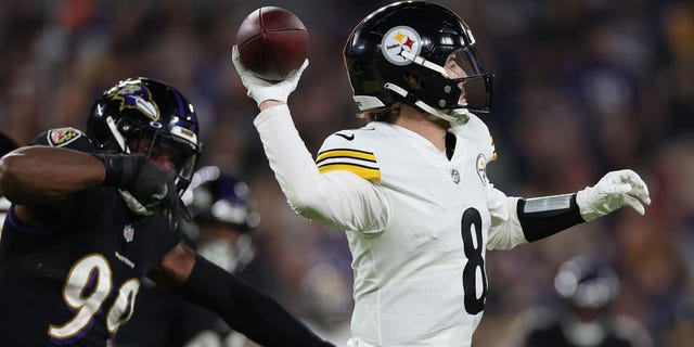 Kenny Pickett #8 of the Pittsburgh Steelers throws a pass against the Baltimore Ravens during the second quarter at M&amp;amp;T Bank Stadium on January 01, 2023 in Baltimore, Maryland.