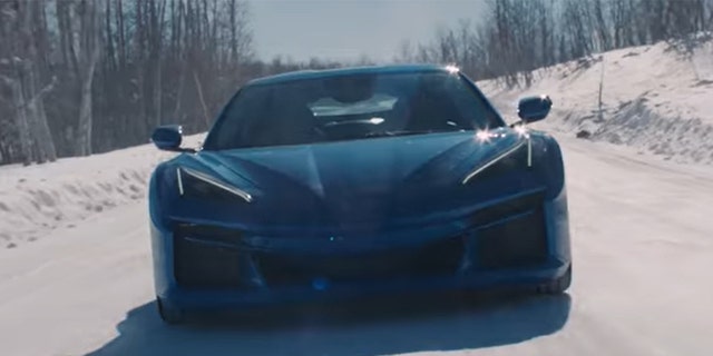 First electrified 'stealth' Chevrolet Corvette will be revealed Jan 17 ...