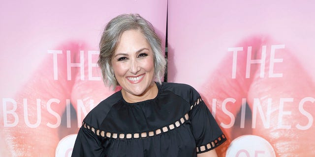 Ricki Lake smiling