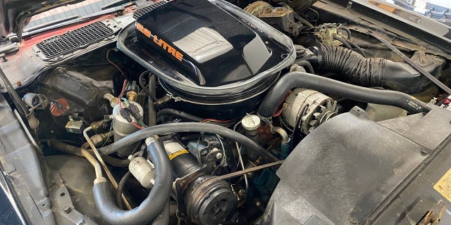 The 6.6-liter V-8 is in running condition.