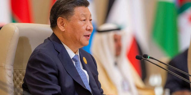 Le président chinois Xi Jinping, l'un des dirigeants du pays sous surveillance pour avoir tenté de saper les États-Unis avec le Parti communiste chinois.