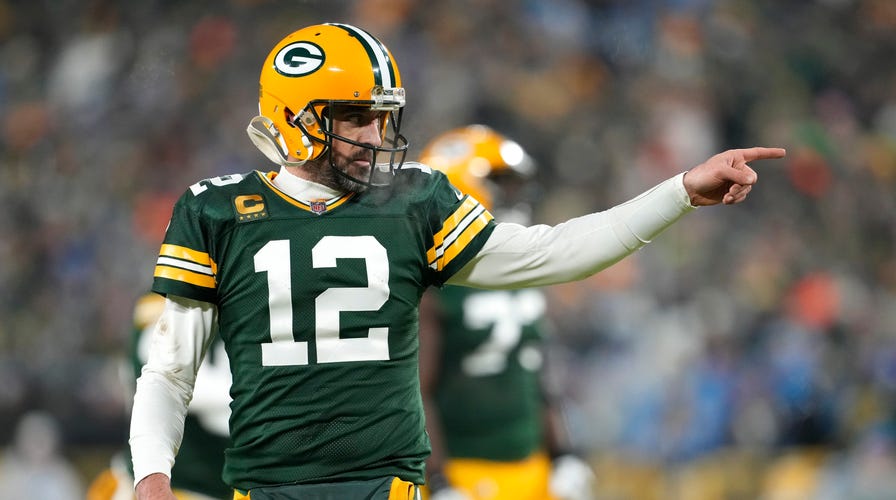 Aaron Rodgers denies jersey swap after loss to Lions, retirement