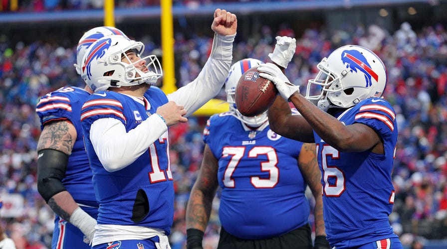 Bills use two kickoff returns for touchdowns to beat Patriots in