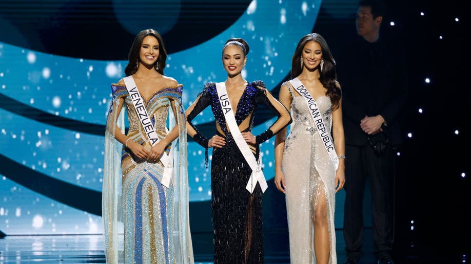 Miss Venezuela Amanda Dudamel Miss USA R'bonney Gabriel and Miss Dominican Republic Andreína Martínez