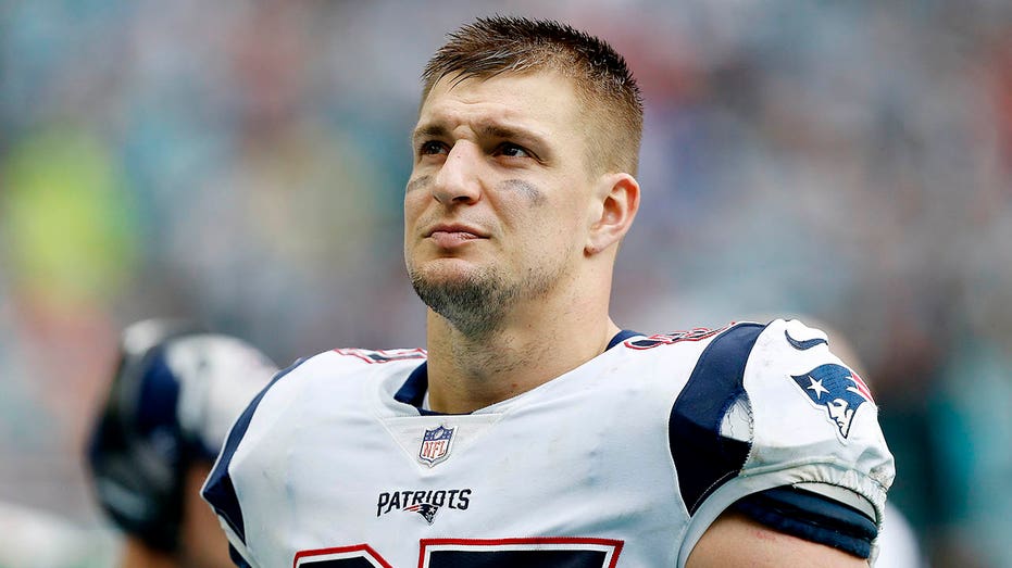 Ron Gronkowski makes stance clear on men in women's sports: 'There’s really no argument'