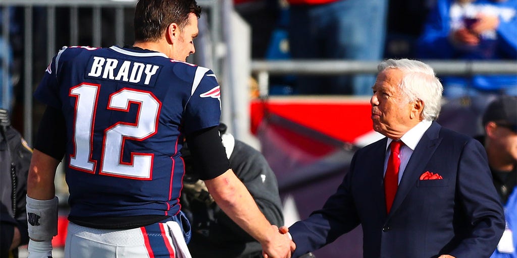 Patriots Owner Robert Kraft Expresses One Hope for Tom Brady's Retirement -  Sports Illustrated