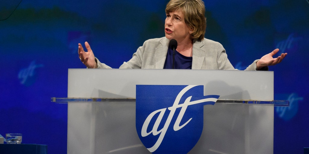Teachers union president Randi Weingarten encourages educators to erase their social media history - Vimarsana News