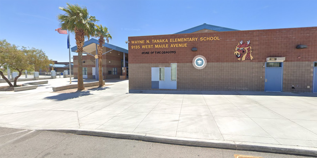 Las Vegas school outbreak leaves 130 students 'projectile vomiting' outside, parents without answers