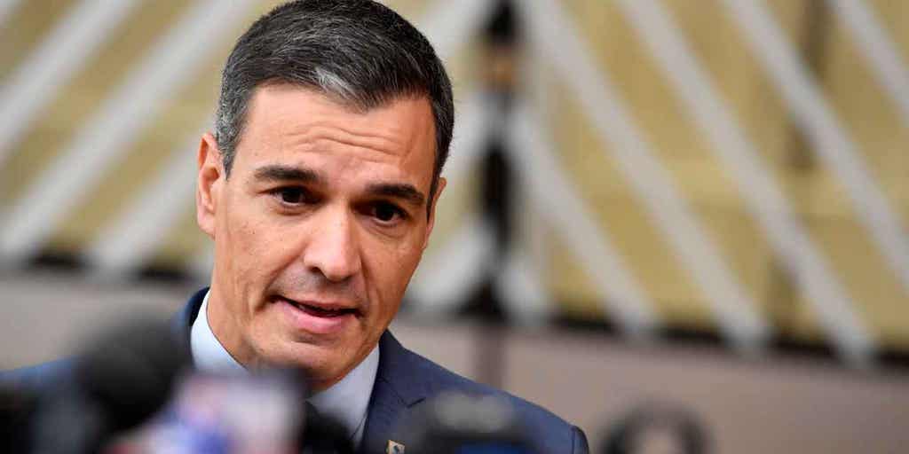 World Cup kiss scandal hasn't damaged Spanish brand, Prime Minister Pedro  Sanchez says