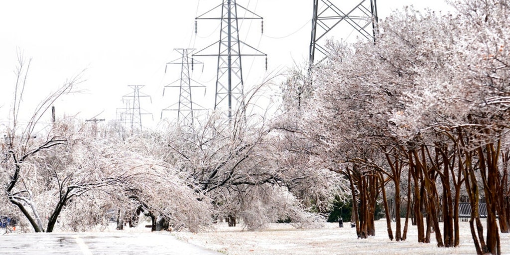 Bitter cold, dangerous wind chill warnings sweep Midwest, Northeast