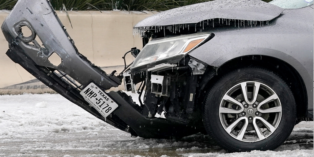 Texas winter storm: Freezing rain and icy conditions bring down trees, power lines