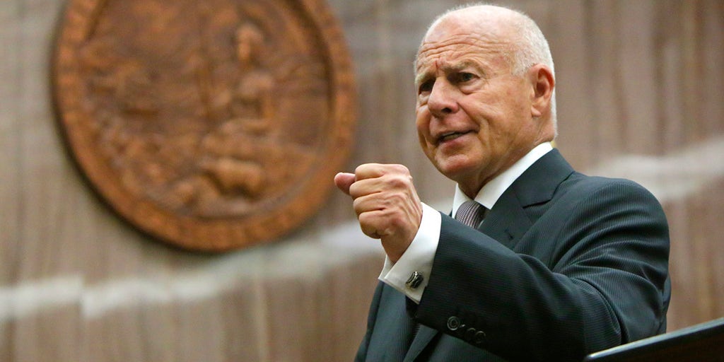 Major Democrat donor tied to Biden indicted for allegedly embezzling millions from suffering clients - Vimarsana News