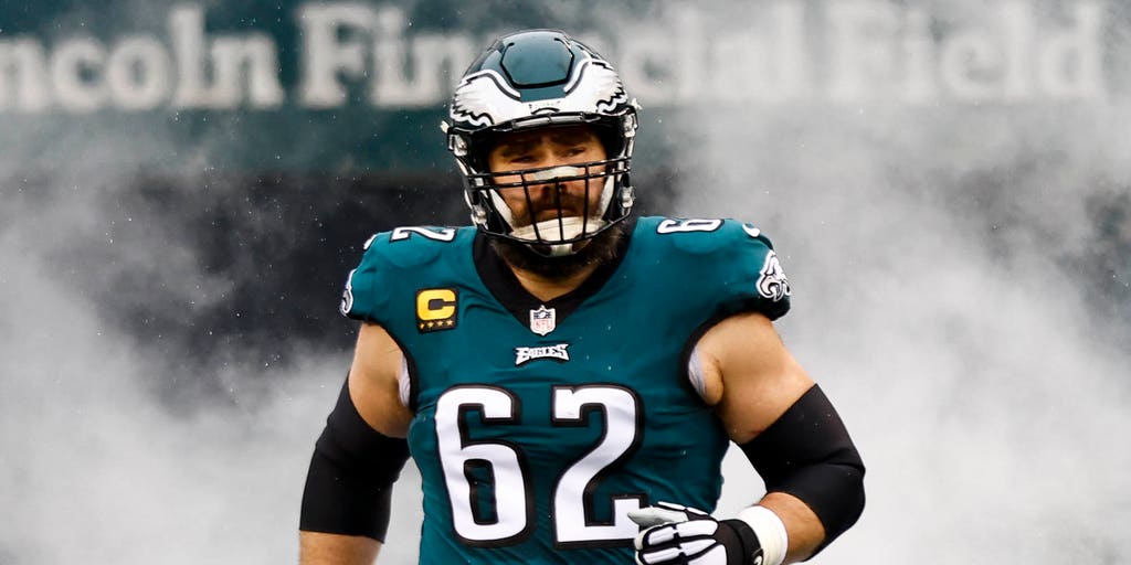 Super Bowl 2023: Eagles C Jason Kelce's 38-week pregnant wife will