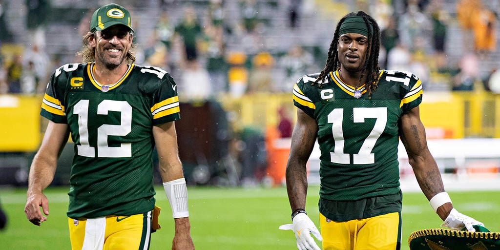 Davante Adams Tweets That Aaron Rodgers Is Going To The Raiders?!