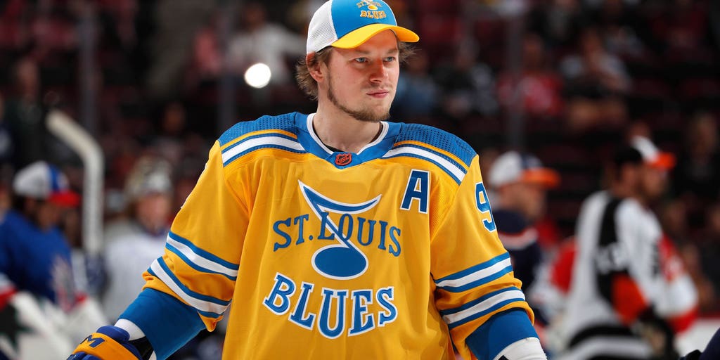 St louis deals blues tarasenko shirt