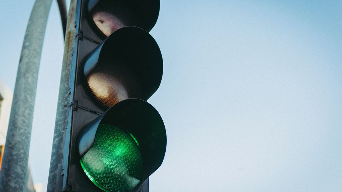 Traffic light shows green