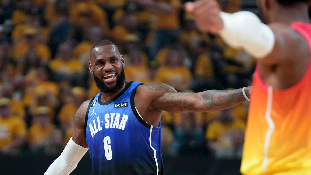 LeBron James points