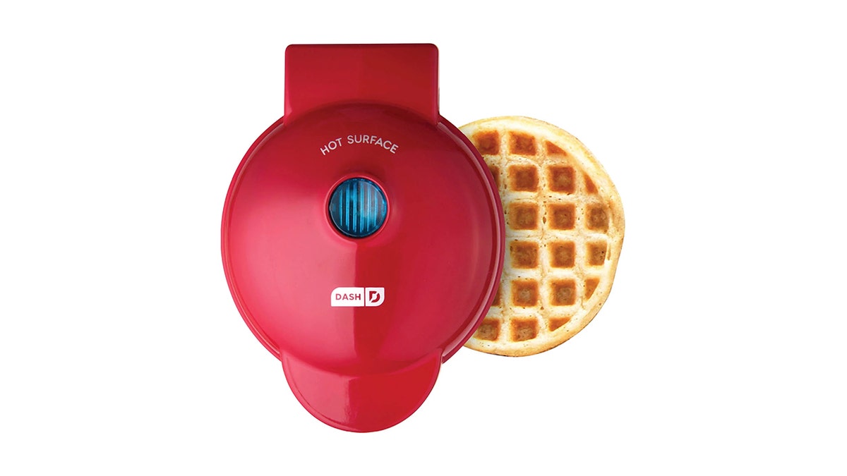 DASH mini waffle maker