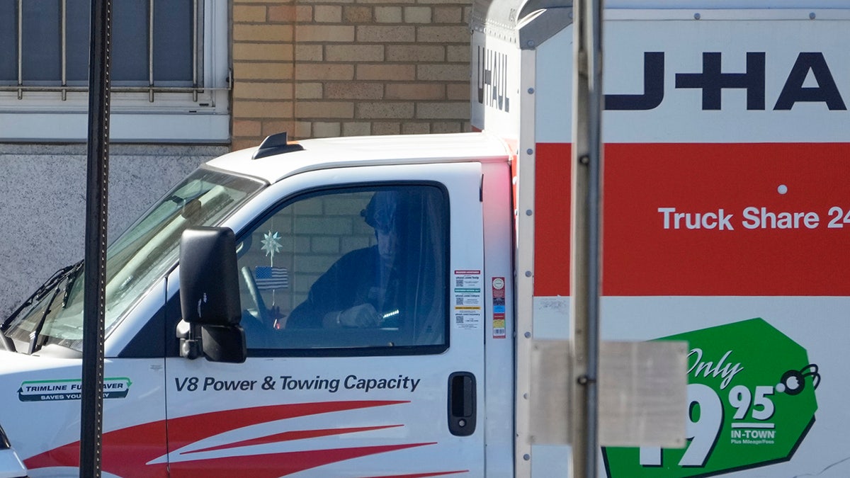 NYPD bomb squad in U-Haul