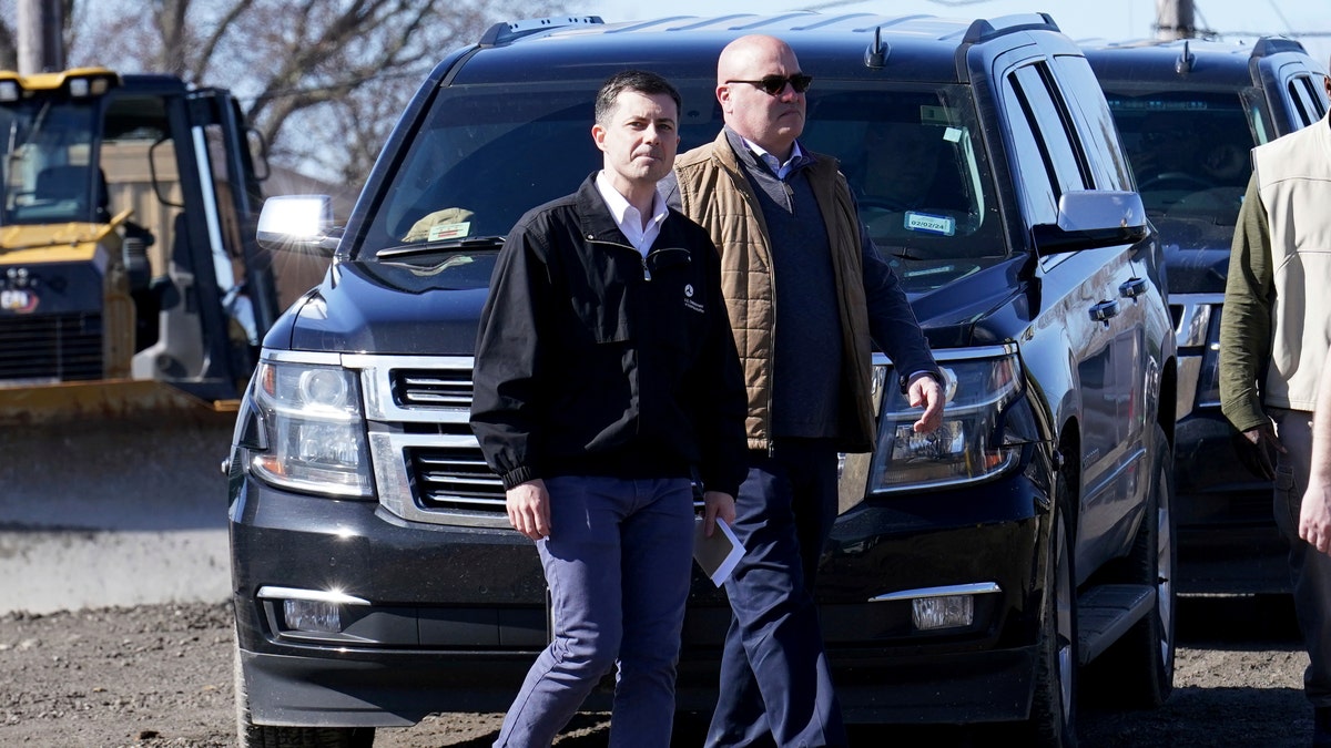 Buttigieg in East Palestine