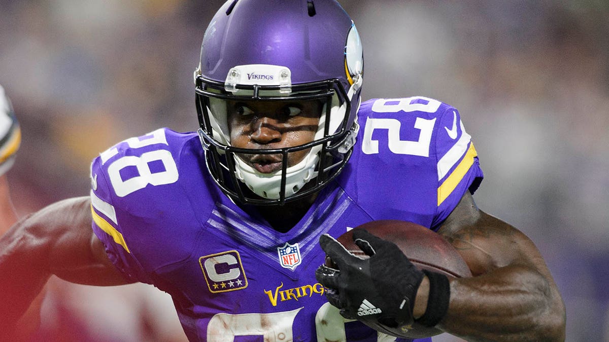 Adrian Peterson in 2016