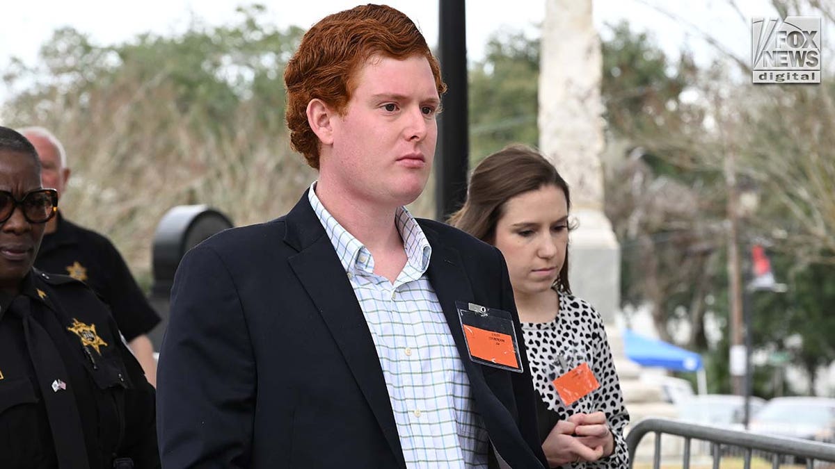 A man walks into a courthouse.