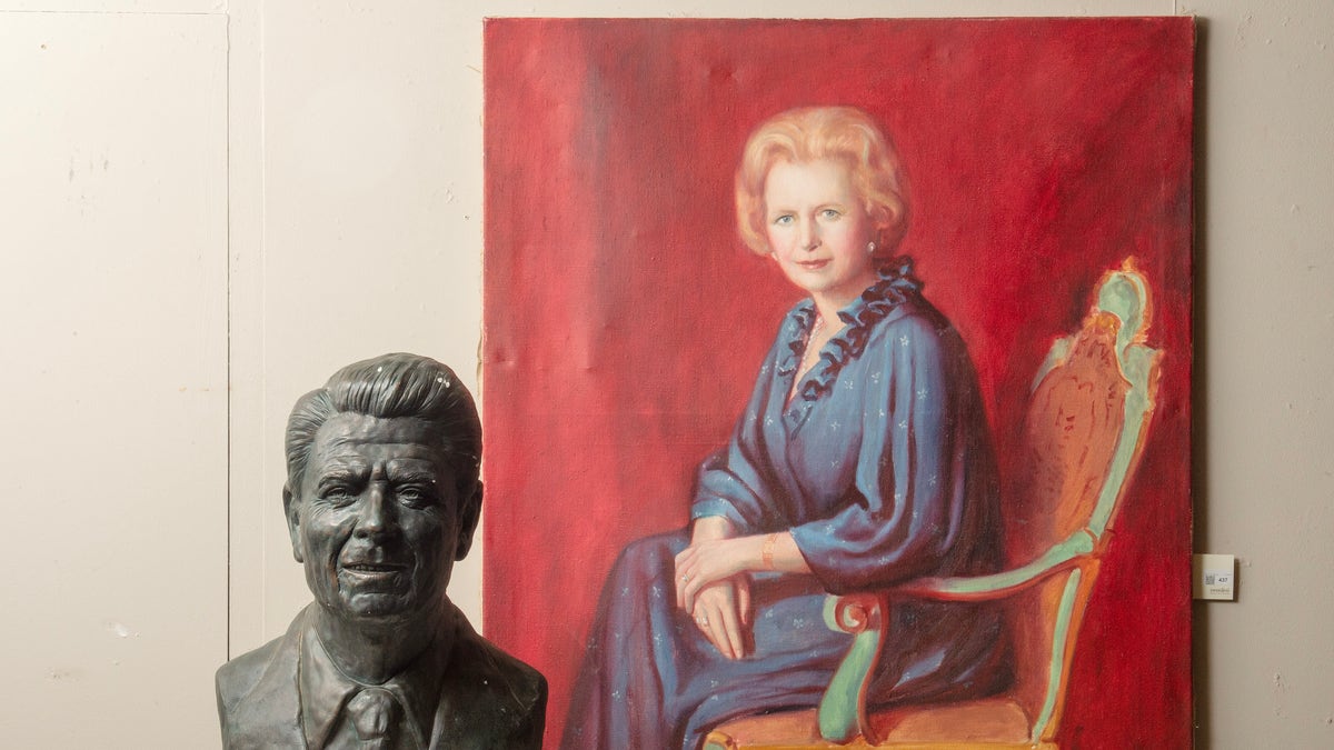 Reagan statue Thatcher painting