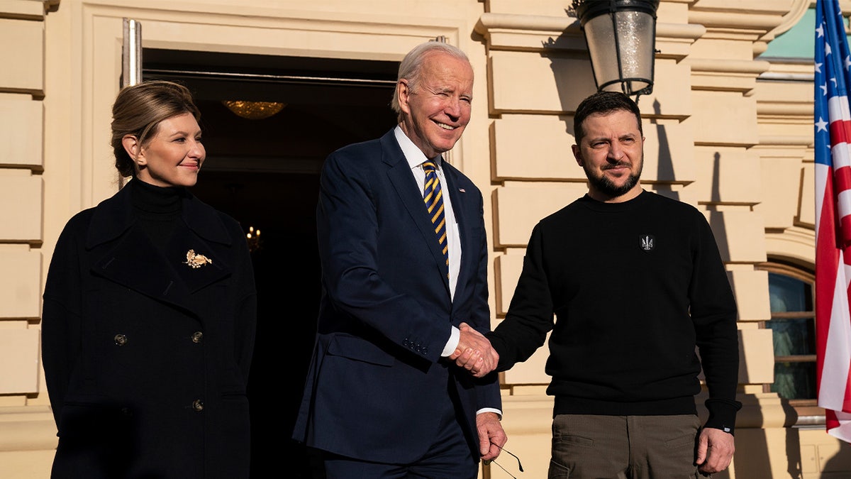 Biden traveled to Kyiv to meet Zelenskyy