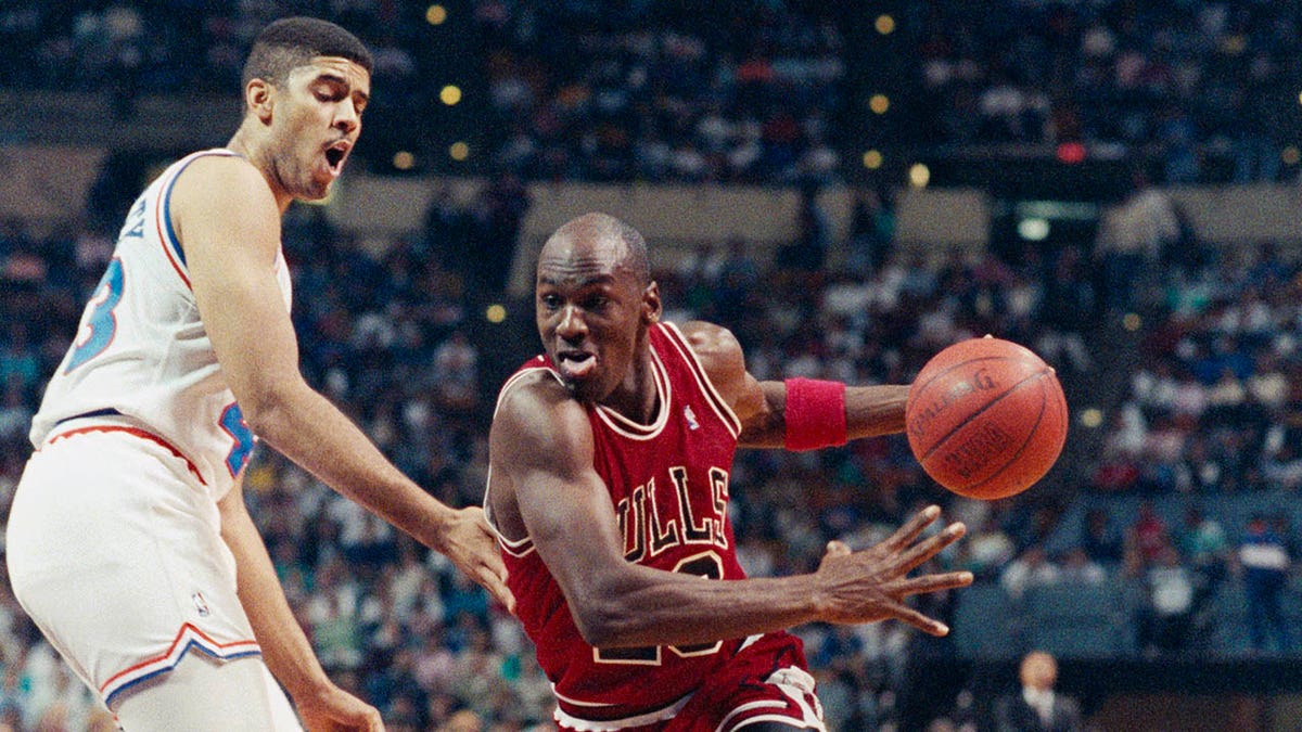 Michael Jordan vs the Cavs