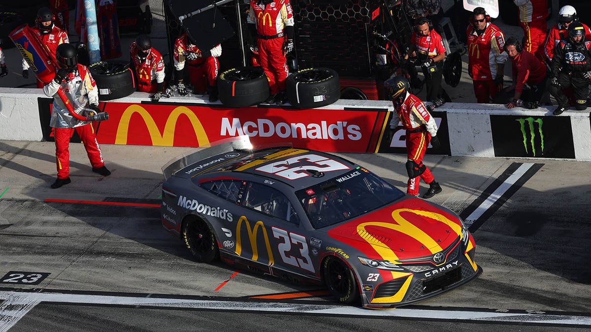 Bubba Wallace Pit ran off the road