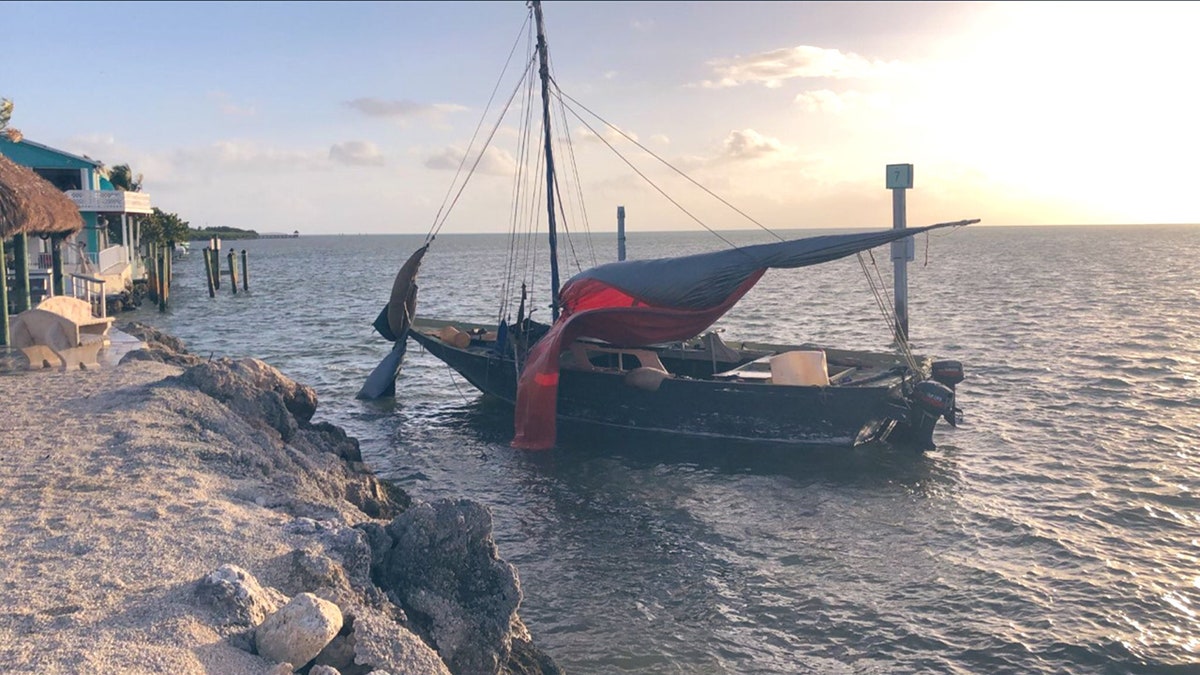 migrant vessel off shore