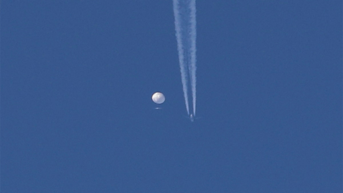 Chinese spy balloon seen over Kingston, North Carolina