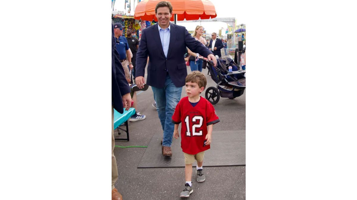 Ron DeSantis with family at fair