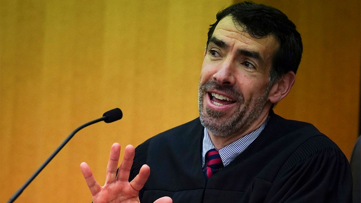 Robert McBurney, juez del Tribunal Superior del condado de Fulton, en un tribunal Georgia.