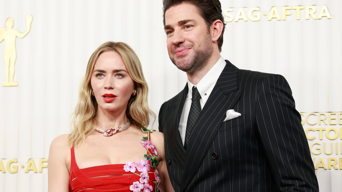 John Krasinski and Emily Blunt red carpet SAG Awards