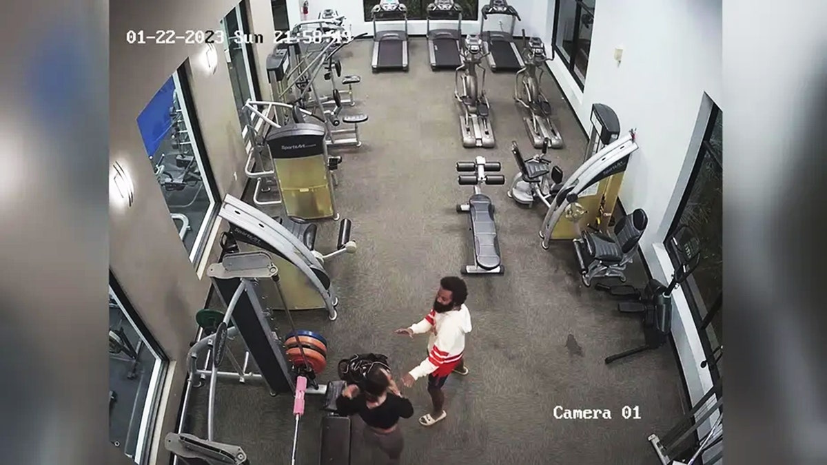 FL gym attack surveillance photo