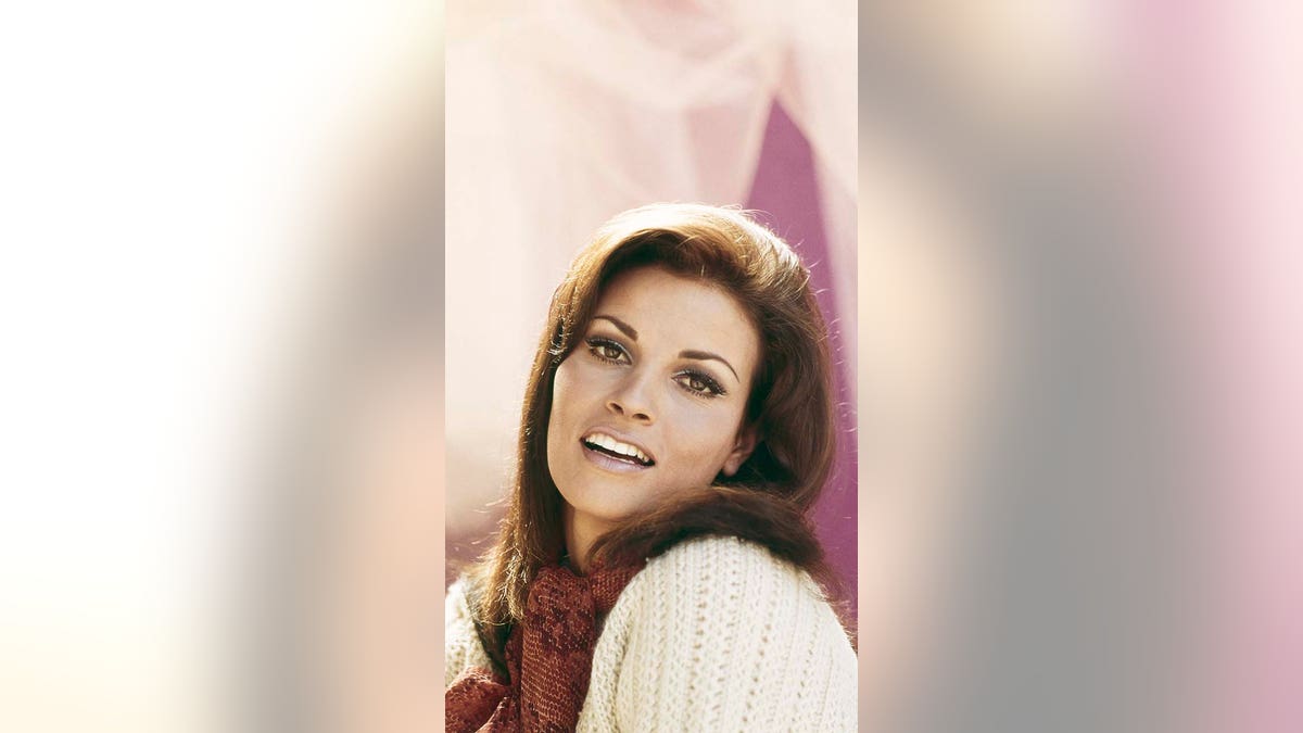 Raquel Welch once threatened father with fire poker during explosive argument: doc  at george magazine