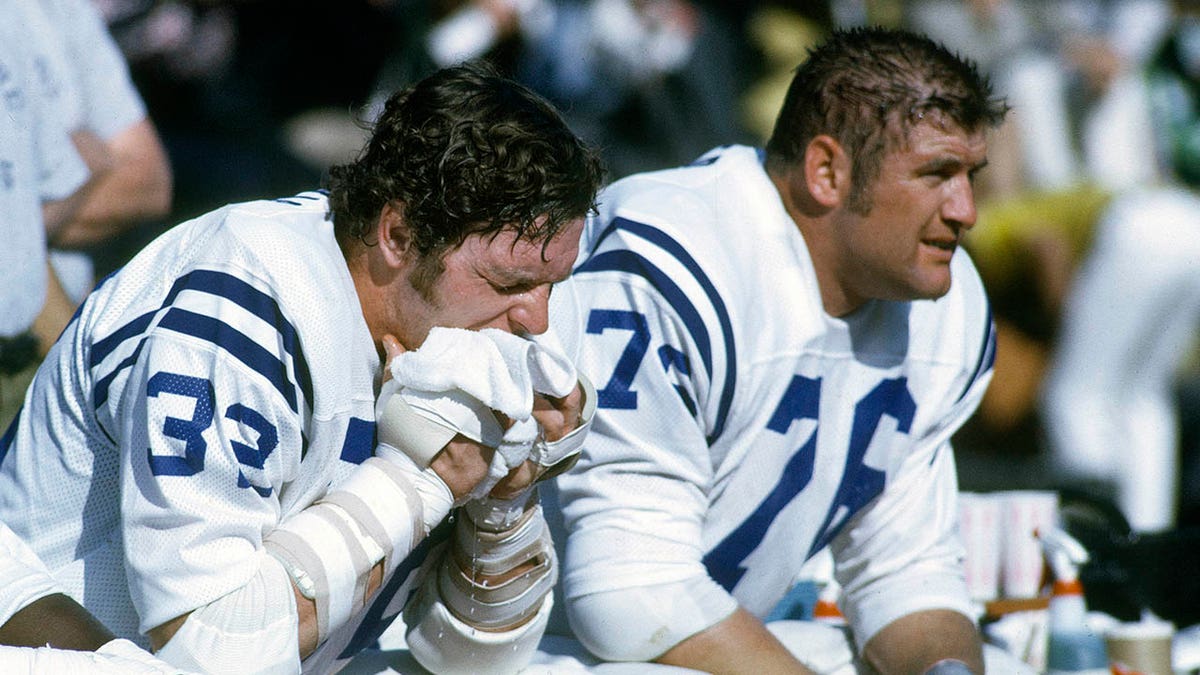 Fred Miller during an NFL game in 1971