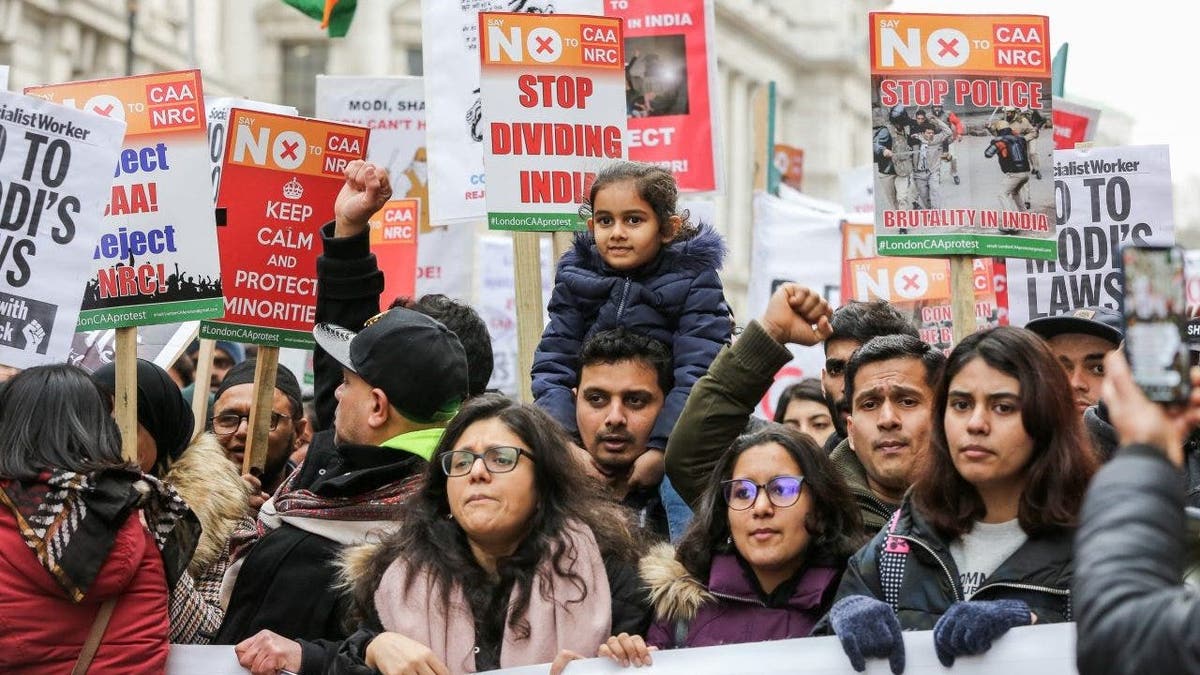 anti-ring wing extremism protest UK