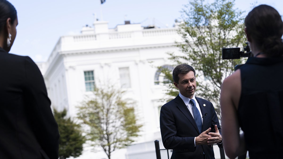 Buttigieg at the White House