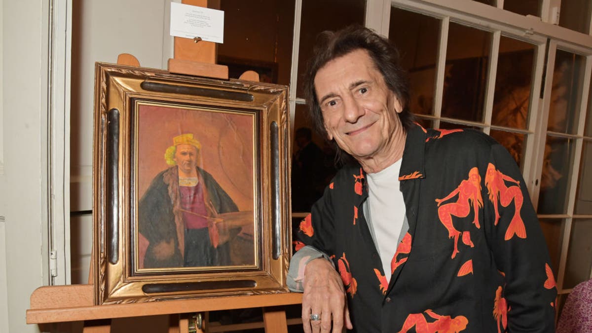 ronnie wood with painting