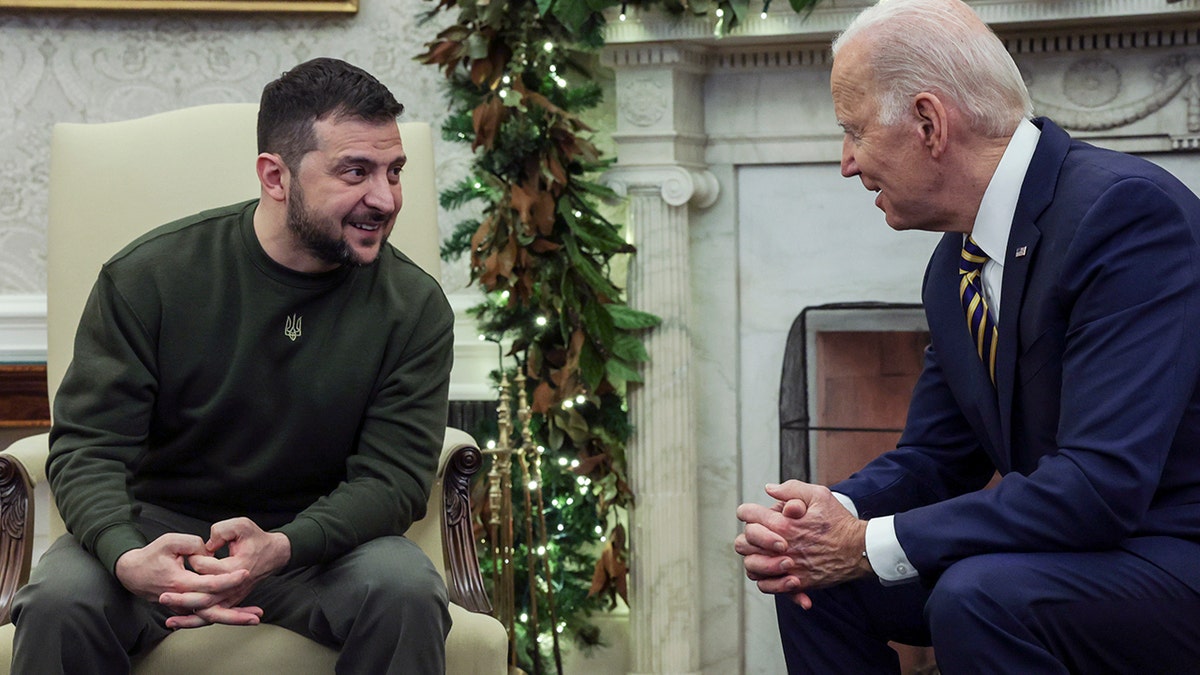 Zelenskyy sitting with Biden