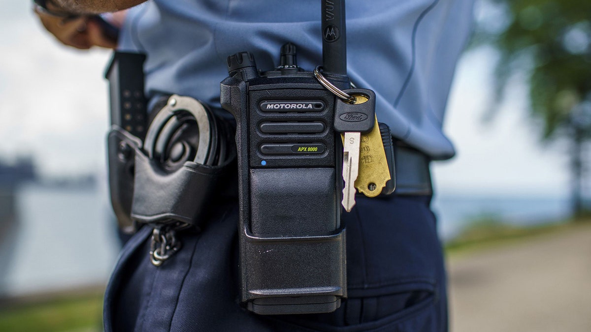 Chicago police walkie talkie