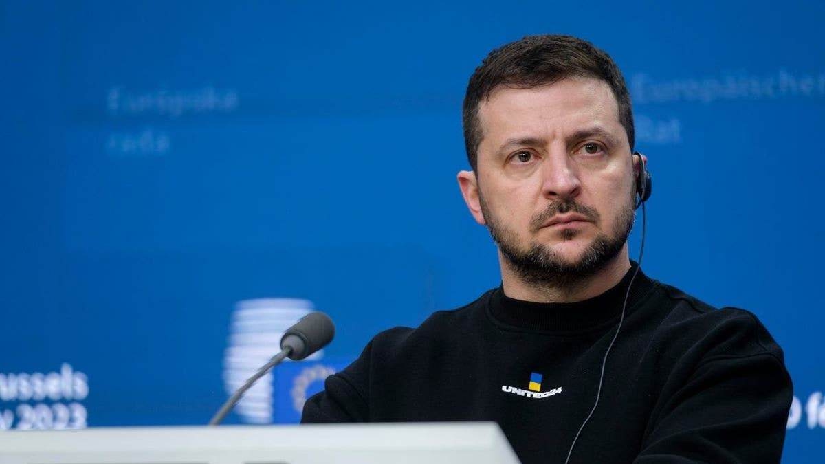 Zelenskyy announces Russian plot to overthrow Moldova