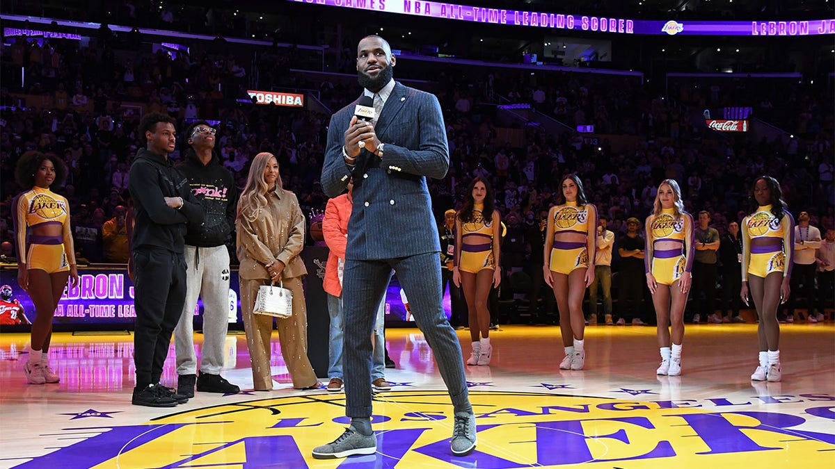 LeBron James talks to the Lakers crowd