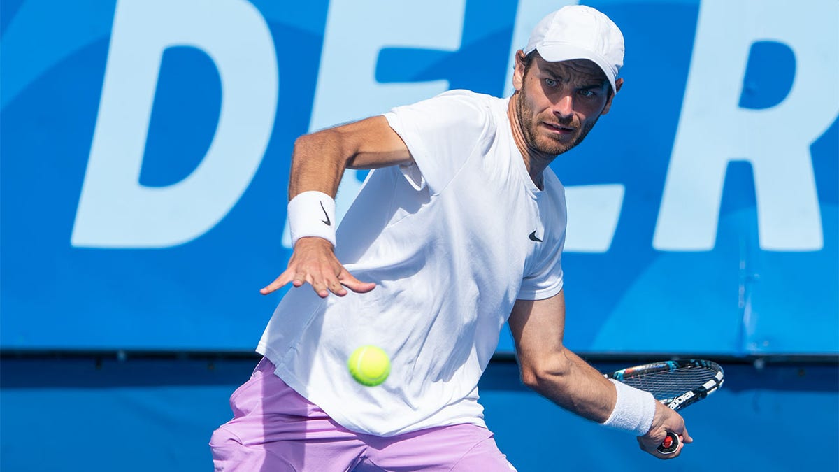 Matija Pecotic competes at the Delray Beach Open