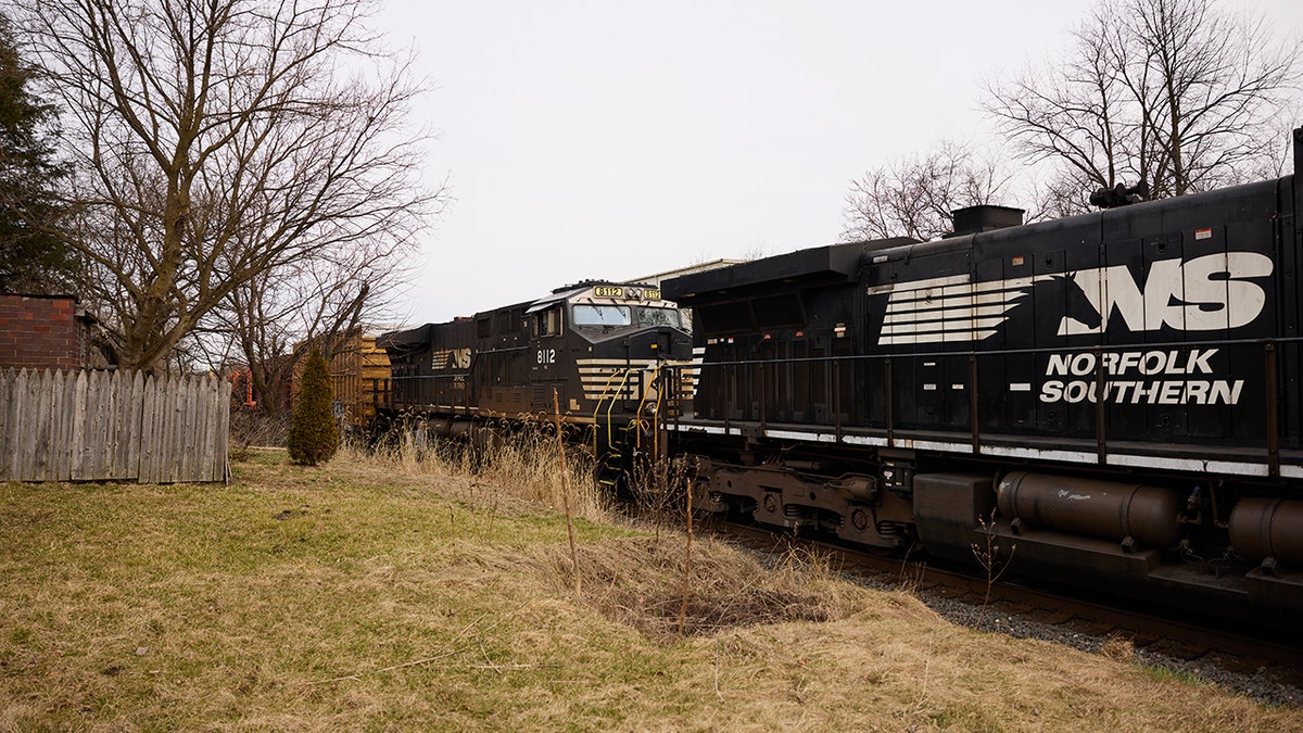 Norfolk Southern train