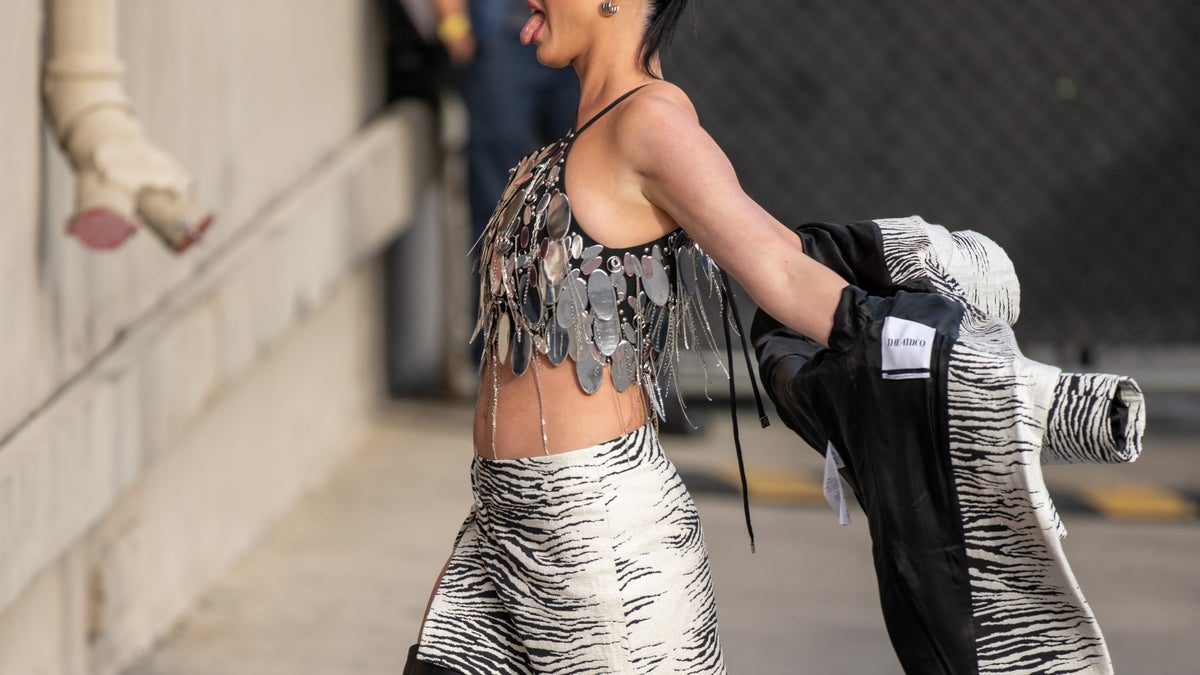 katy perry sticking out tongue