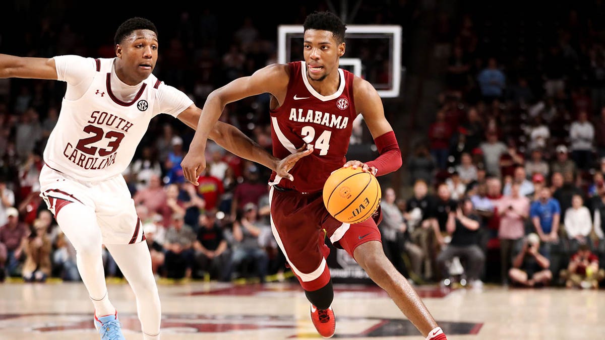 Brandon Miller during a game against South Carolina