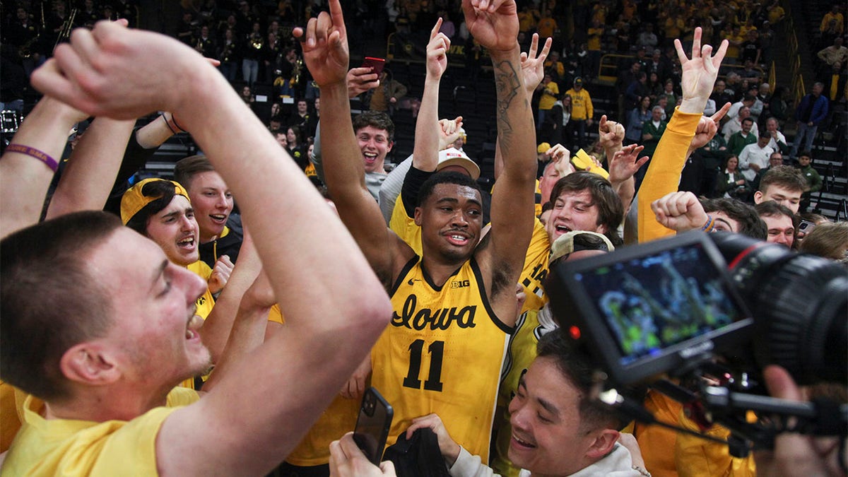 Iowa Men's Basketball on X: A comeback for the ages. #Hawkeyes